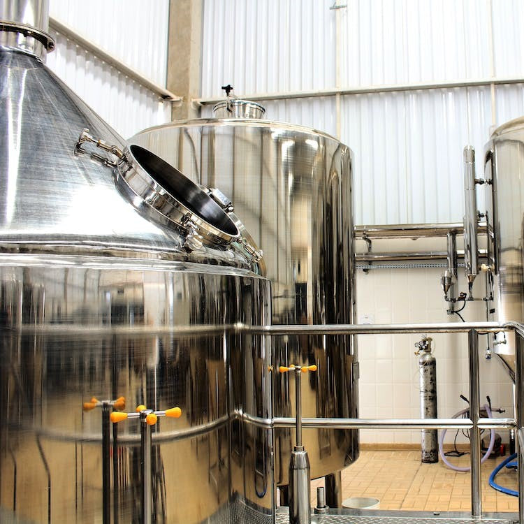 Diverse Distillation Methods: Exploring Craft Whiskey Innovation Beyond Column and Pot Stills